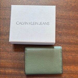 Calvin Klein Green Leather Wallet NWT
